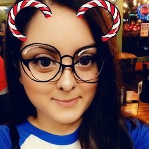 Meet your Posher, Raquelle